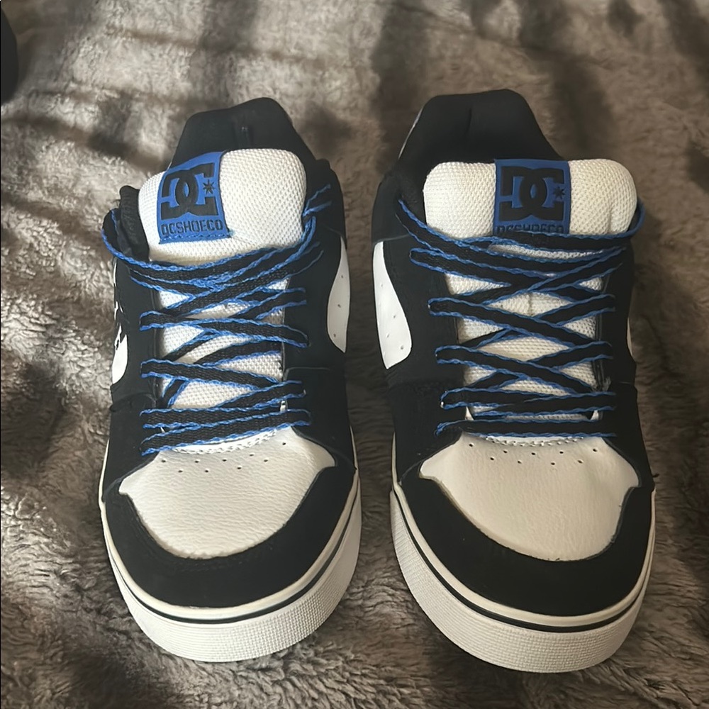 DC Shoes Black and White Sneakers